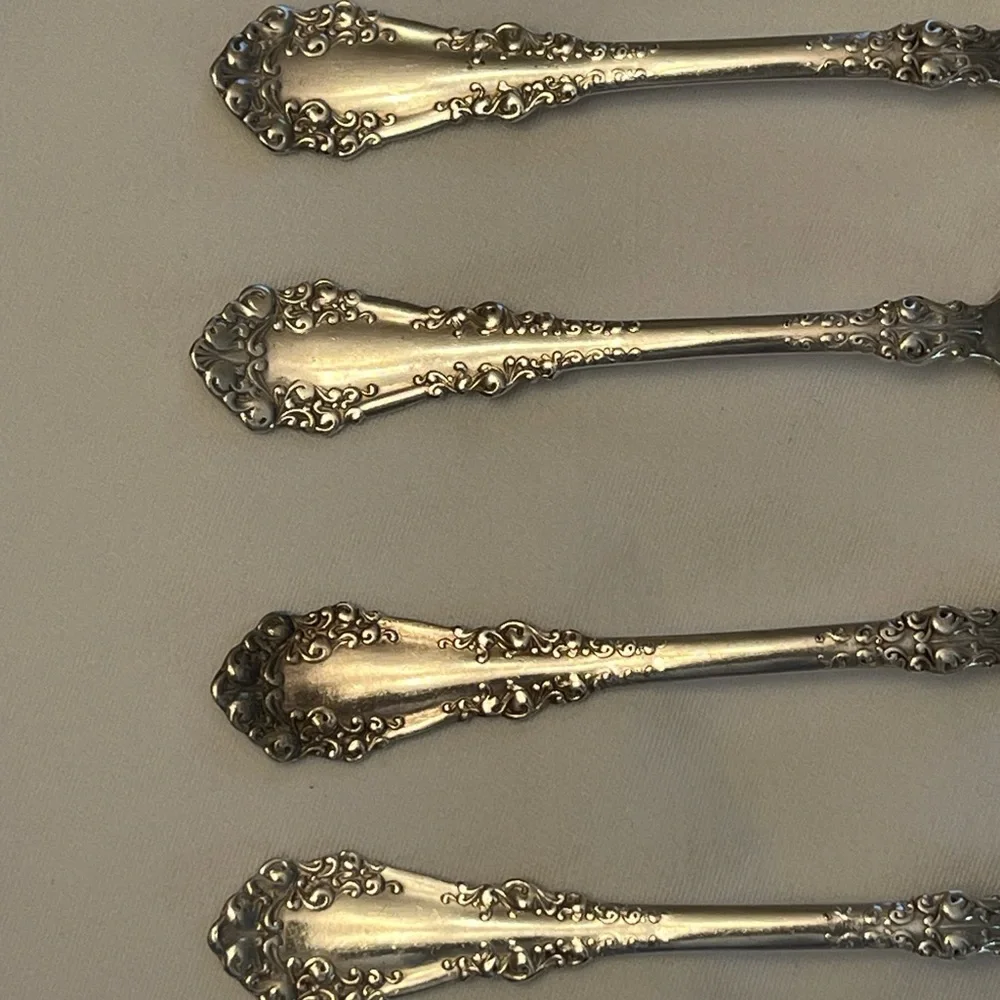 Set of 4 1847 Rogers Bros Silver Plate Teaspoons